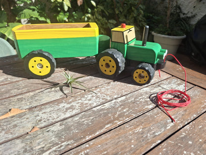 Tractor de fusta amb remolc - En Bernat