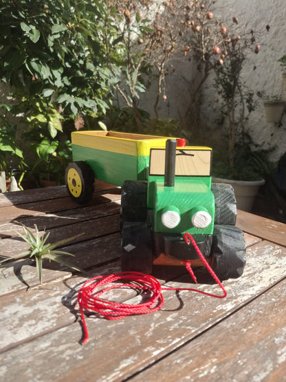 Tractor de fusta amb remolc - En Bernat